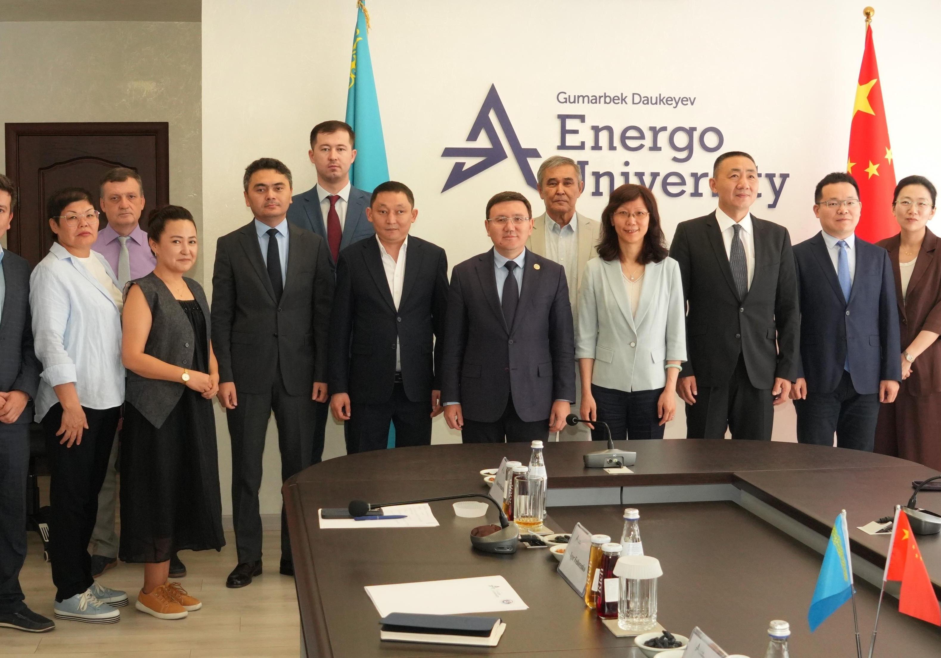 Студенты Energo University теперь имеют возможность получить диплом ведущего энергетического вуза Китая